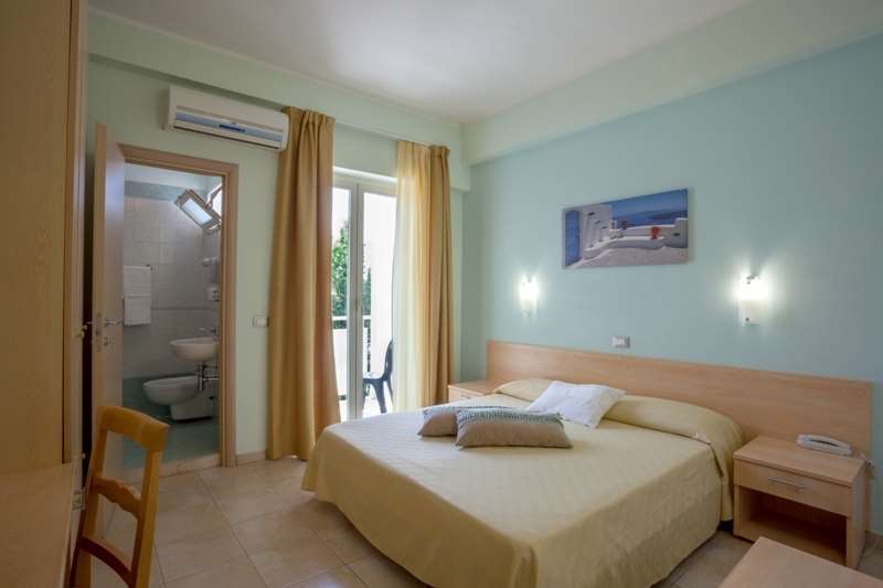 Hotel Caggiari Senigallia Habitación foto